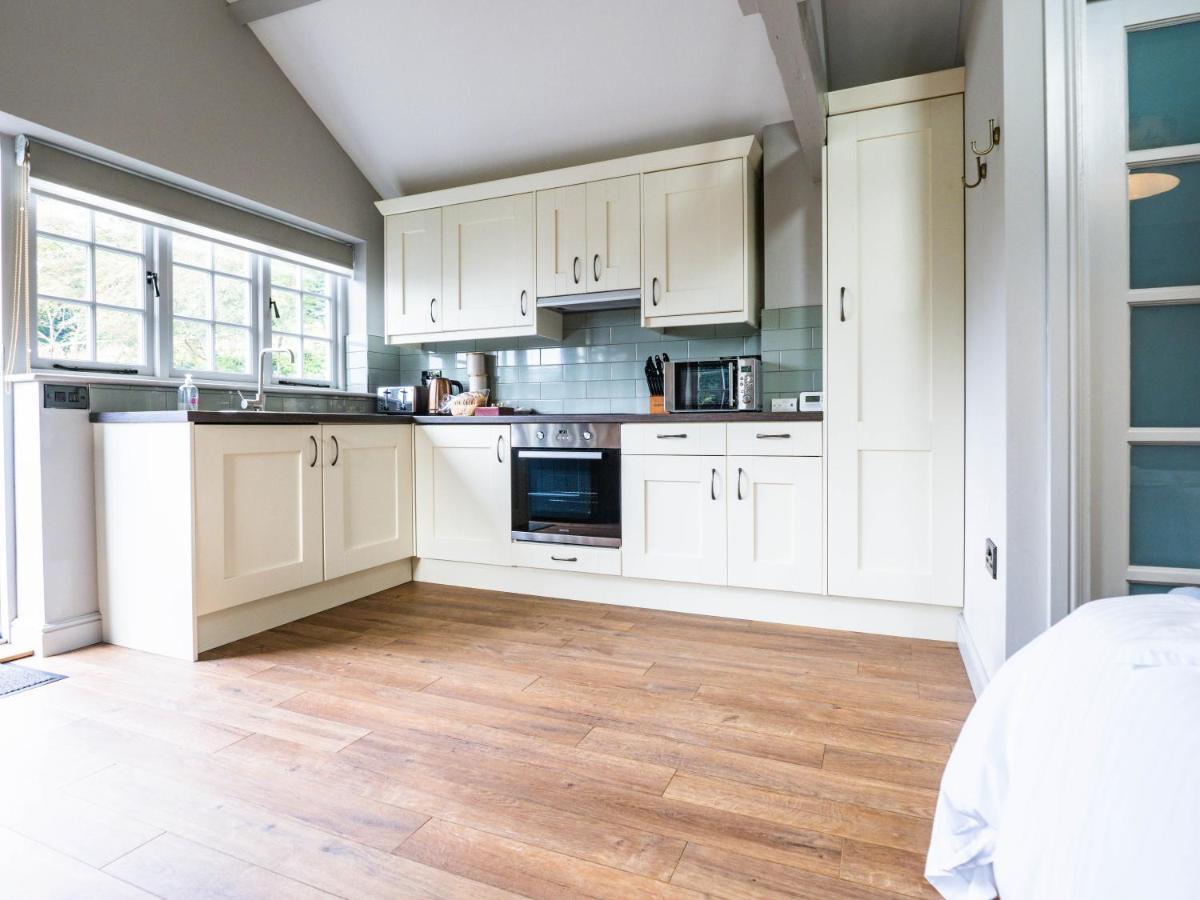 1 Bed Studio In Two Dales Near Matlock & Bakewell Bagian luar foto